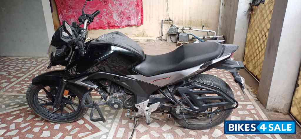 Honda CB Hornet 160R