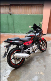 Black And Rad Bajaj Pulsar 220F