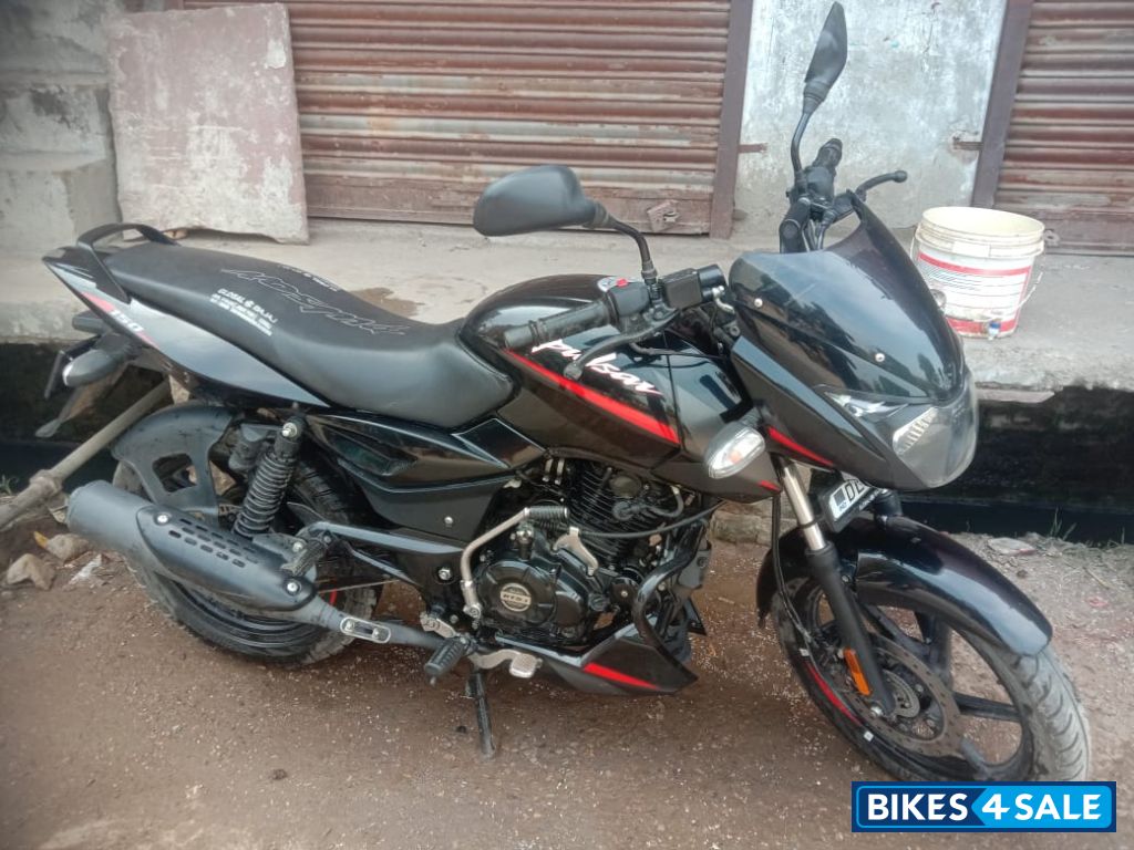 Bajaj Pulsar 150 BS6