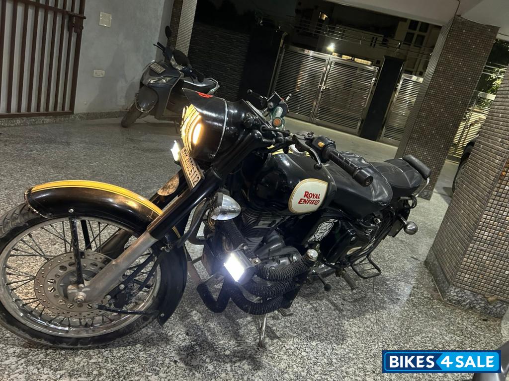 Royal Enfield Classic 350 Royal Enfield Classic 350