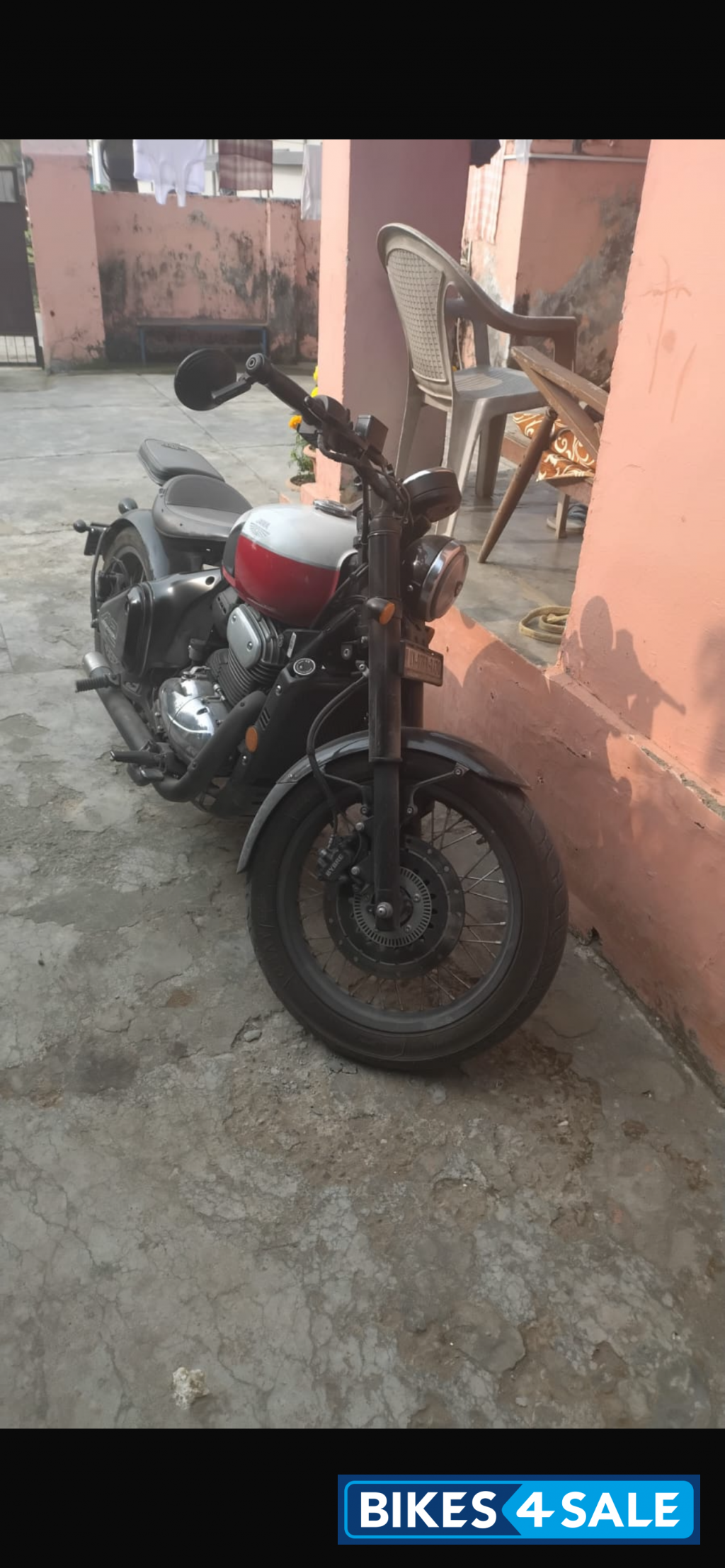 Jawa 42 Bobber Red Sheen