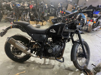 Balck Royal Enfield Himalayan