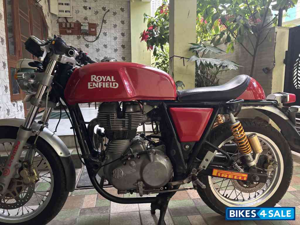 Red Royal Enfield Continental GT 535