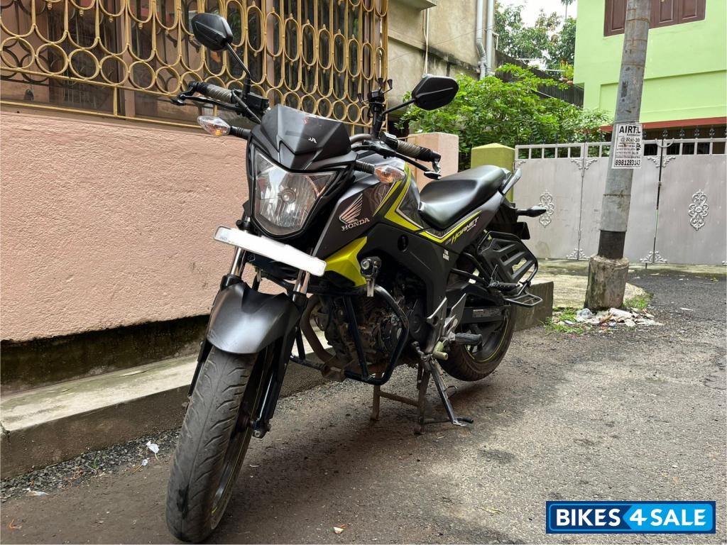 Honda CB Hornet 160R