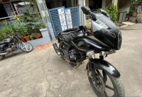Bajaj Pulsar 220F