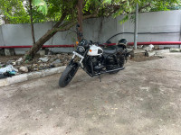 Glacial White Yezdi Roadster Chrome