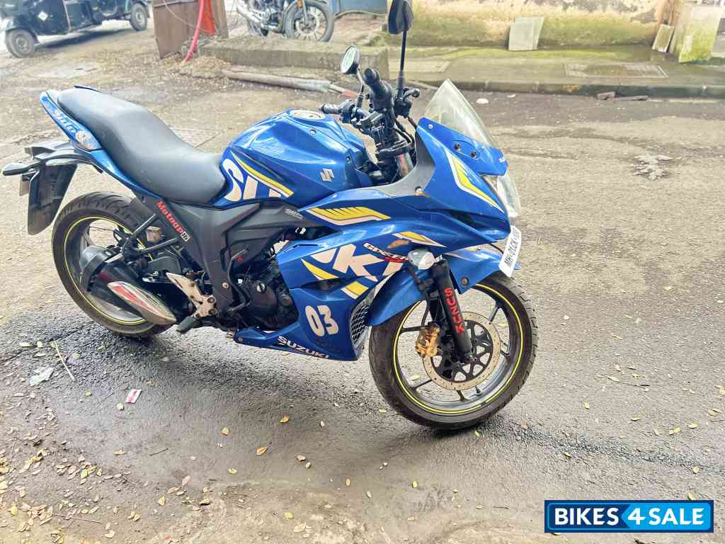 Suzuki GS 150R