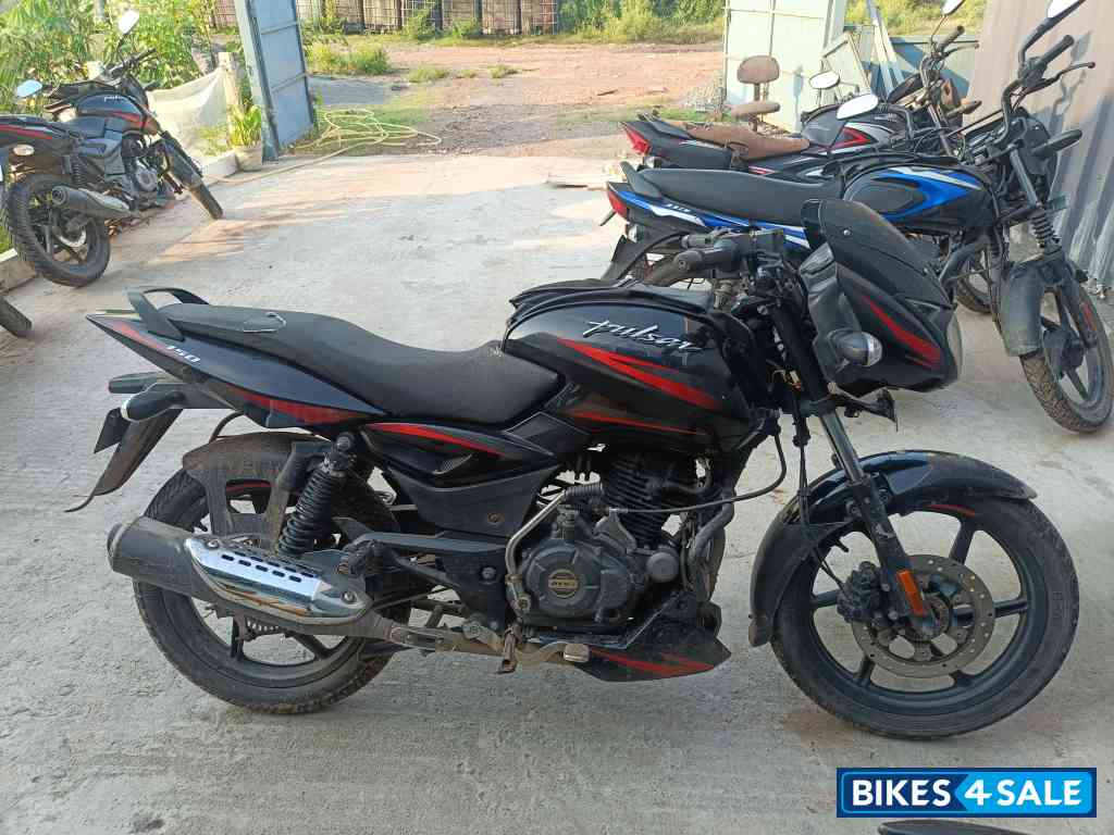 Bajaj Pulsar 150
