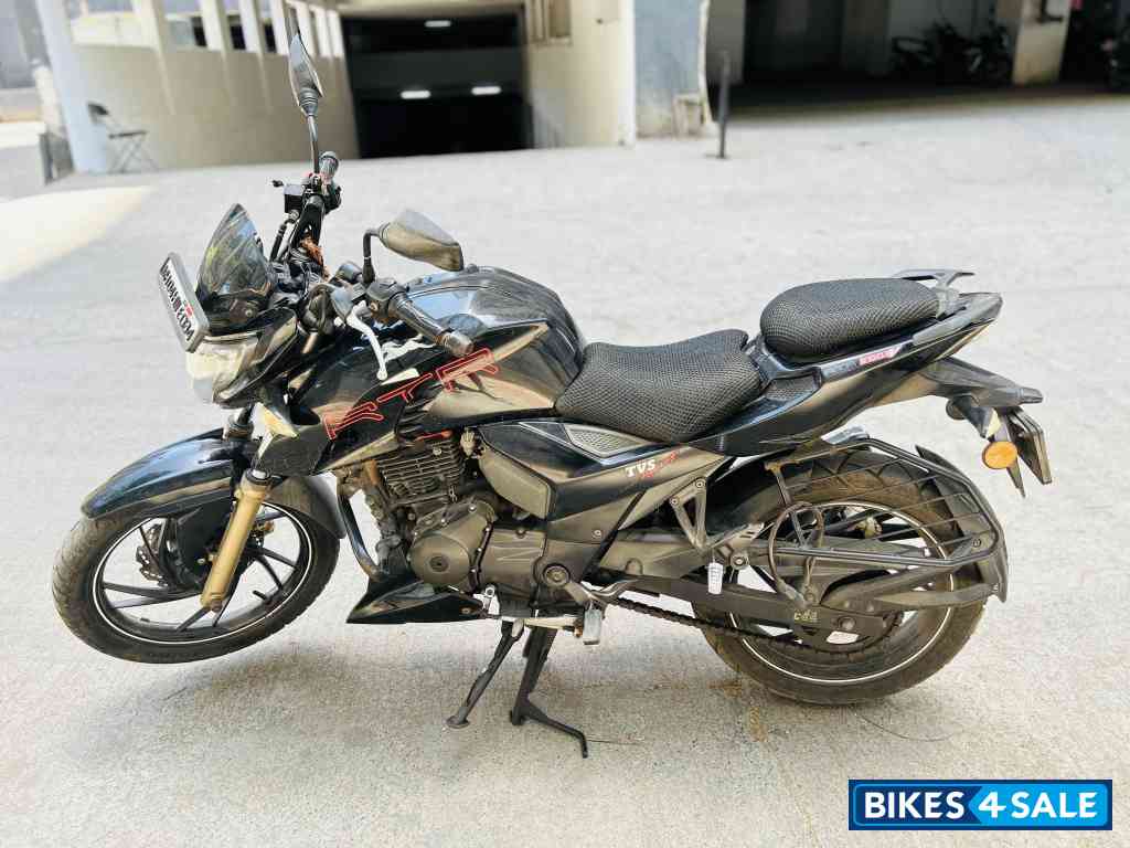 TVS Apache RTR 200 4V
