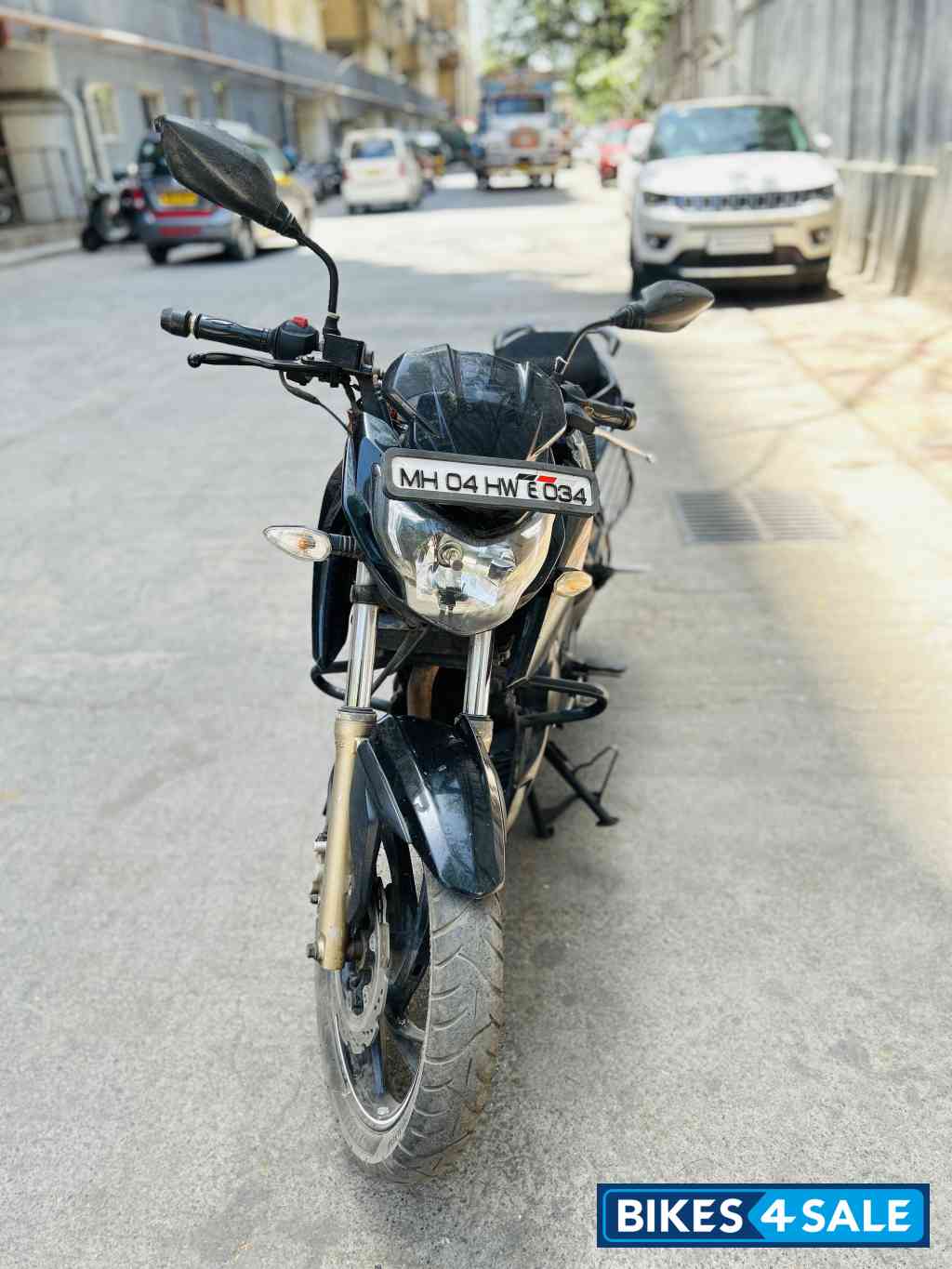 TVS Apache RTR 200 4V