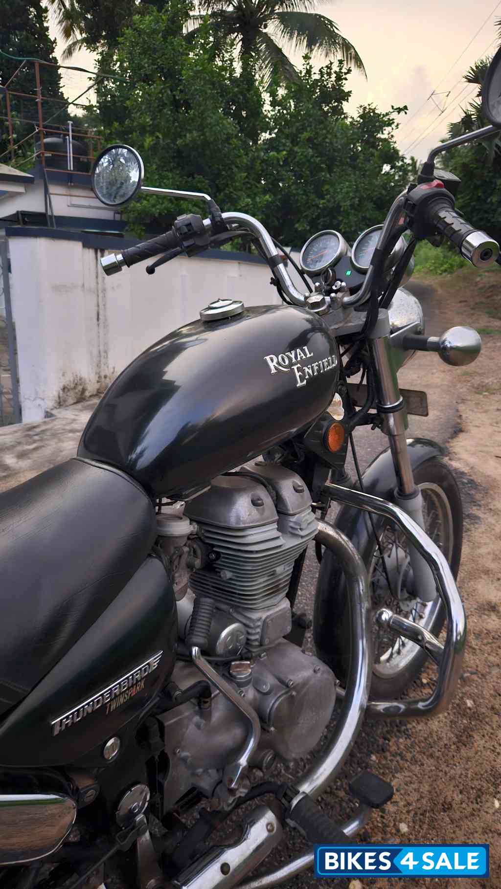 Royal Enfield Thunderbird TwinSpark 350