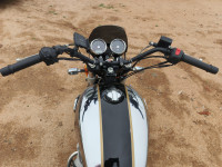 Glitter Dust Royal Enfield Interceptor 650 Twin
