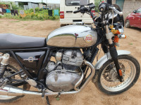 Glitter Dust Royal Enfield Interceptor 650 Twin