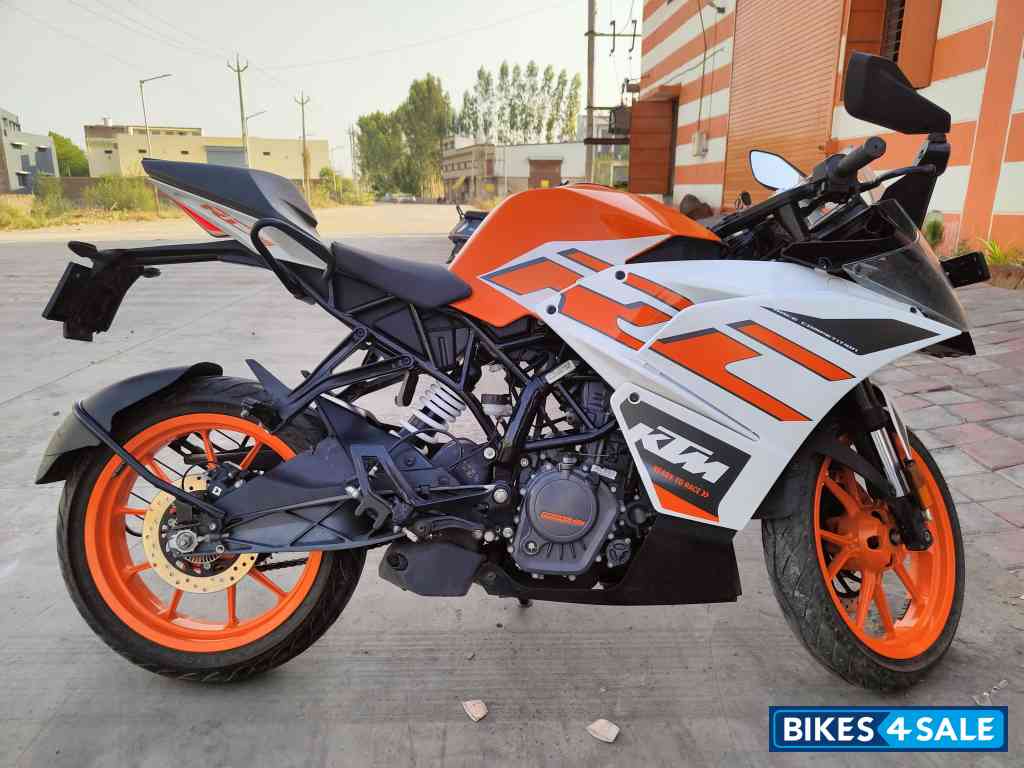Electronic Orange KTM RC 125 2020