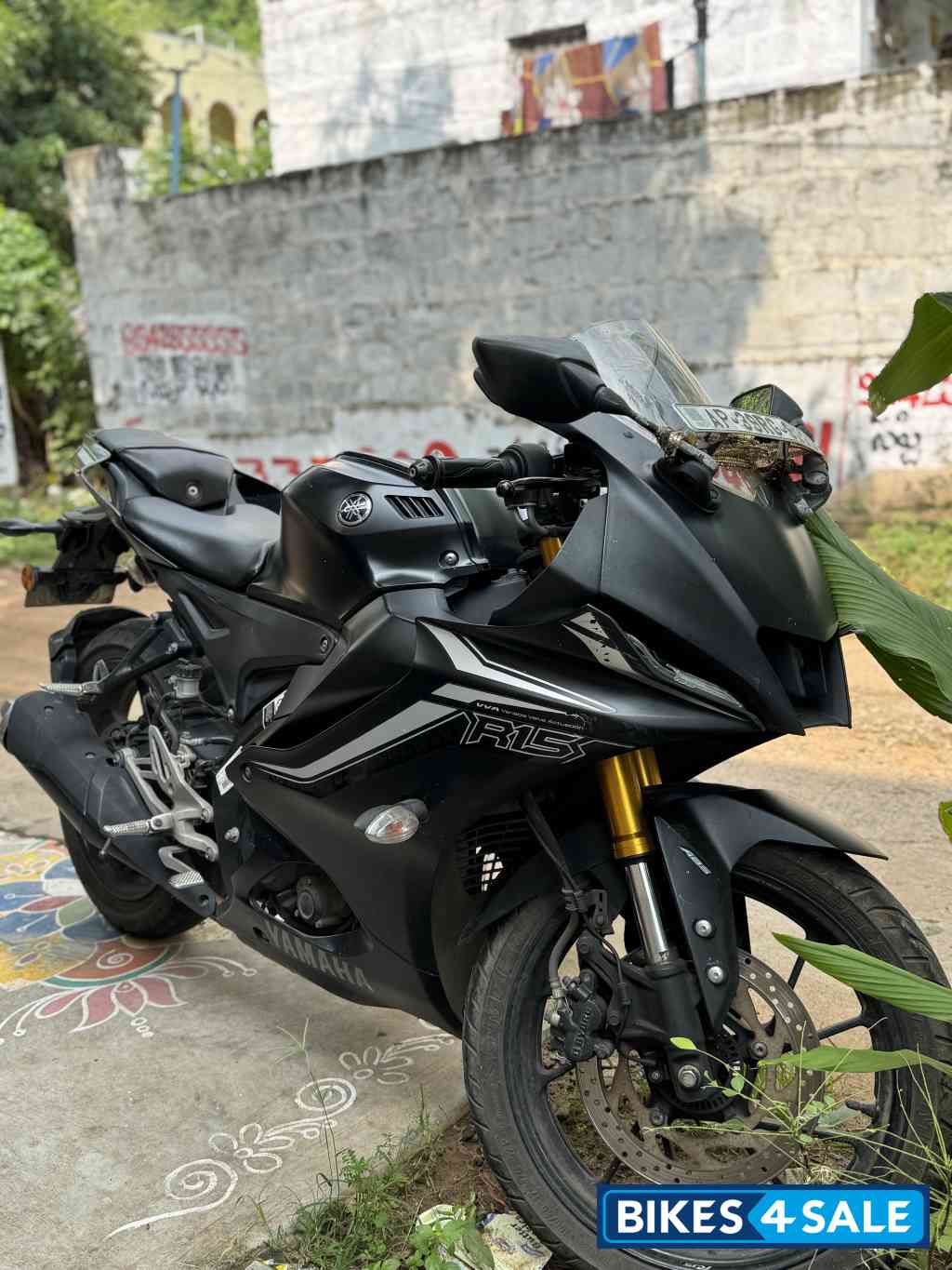 Yamaha R15 V4