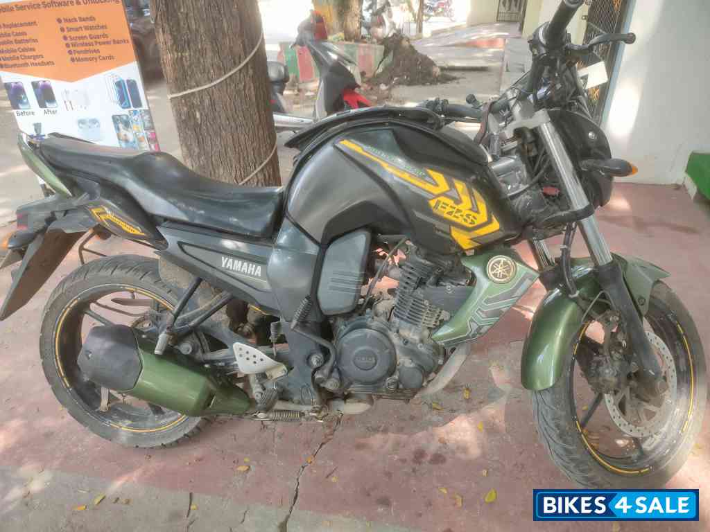 Yamaha FZ-S