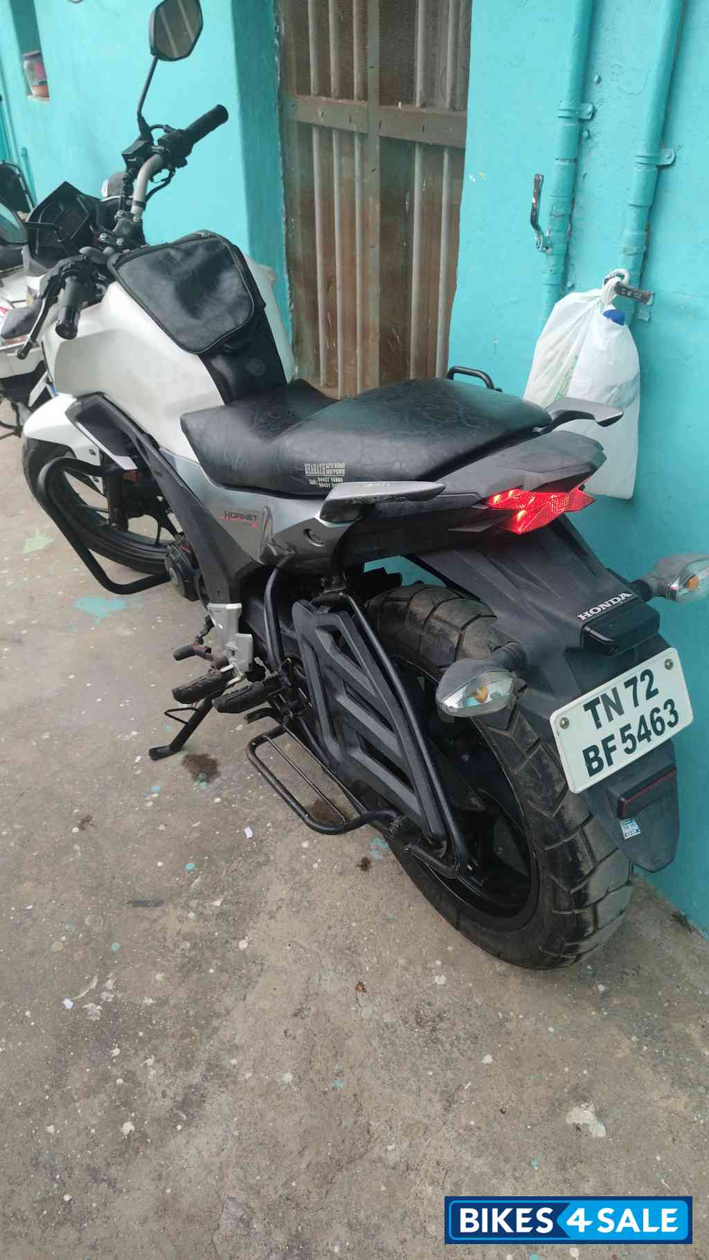 Honda CB Hornet 160R