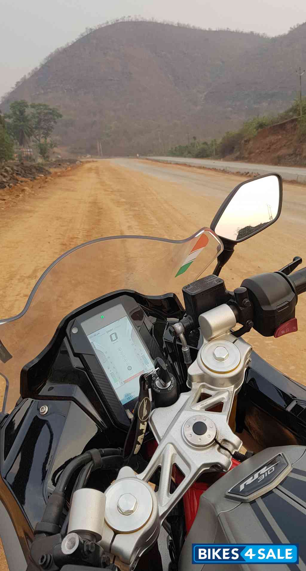 Titanium Grey / Black TVS Apache RR 310 2020