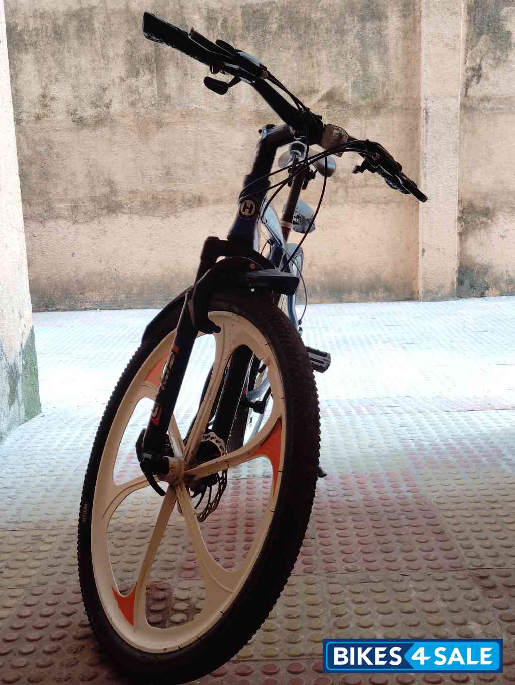 Light Blue Bicycle Hero