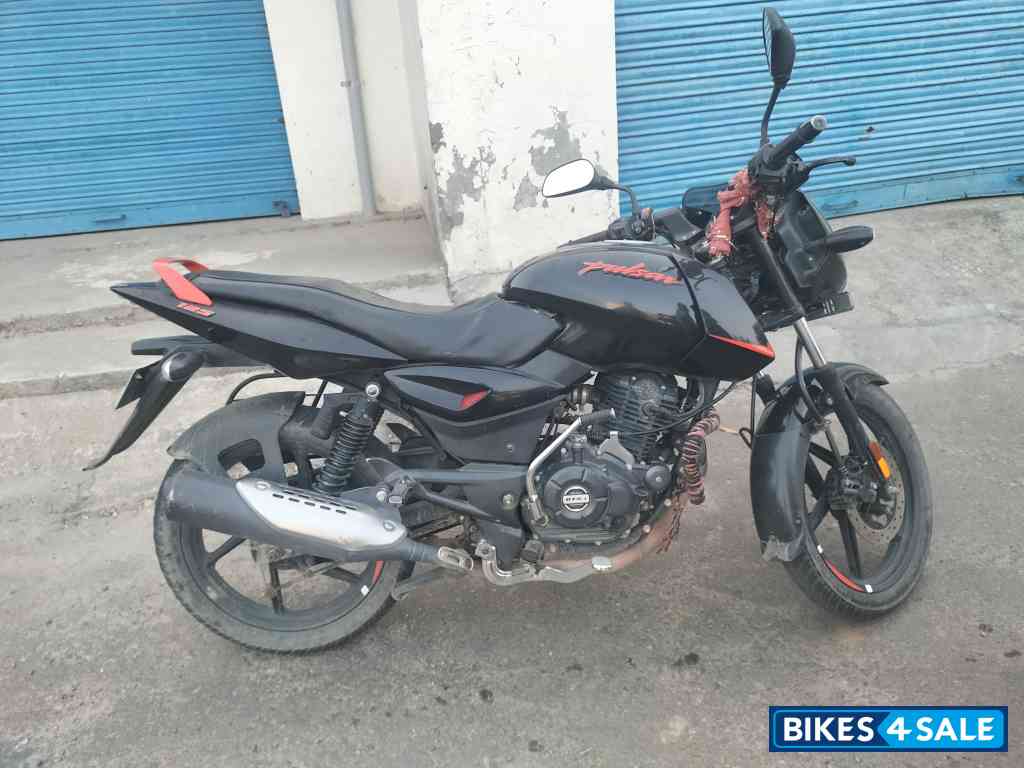 Red Black Bajaj Pulsar 125 Red Black Bajaj Pulsar 125