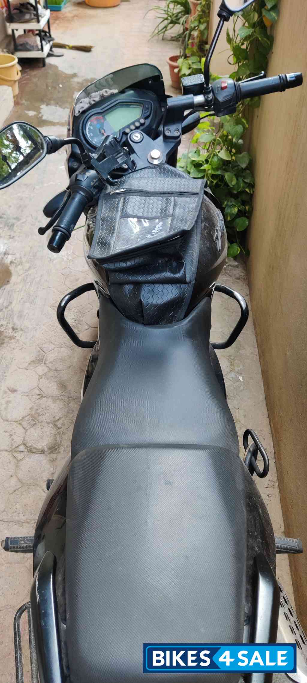 Bajaj Pulsar 180 DTSi Bajaj Pulsar 180 DTSi