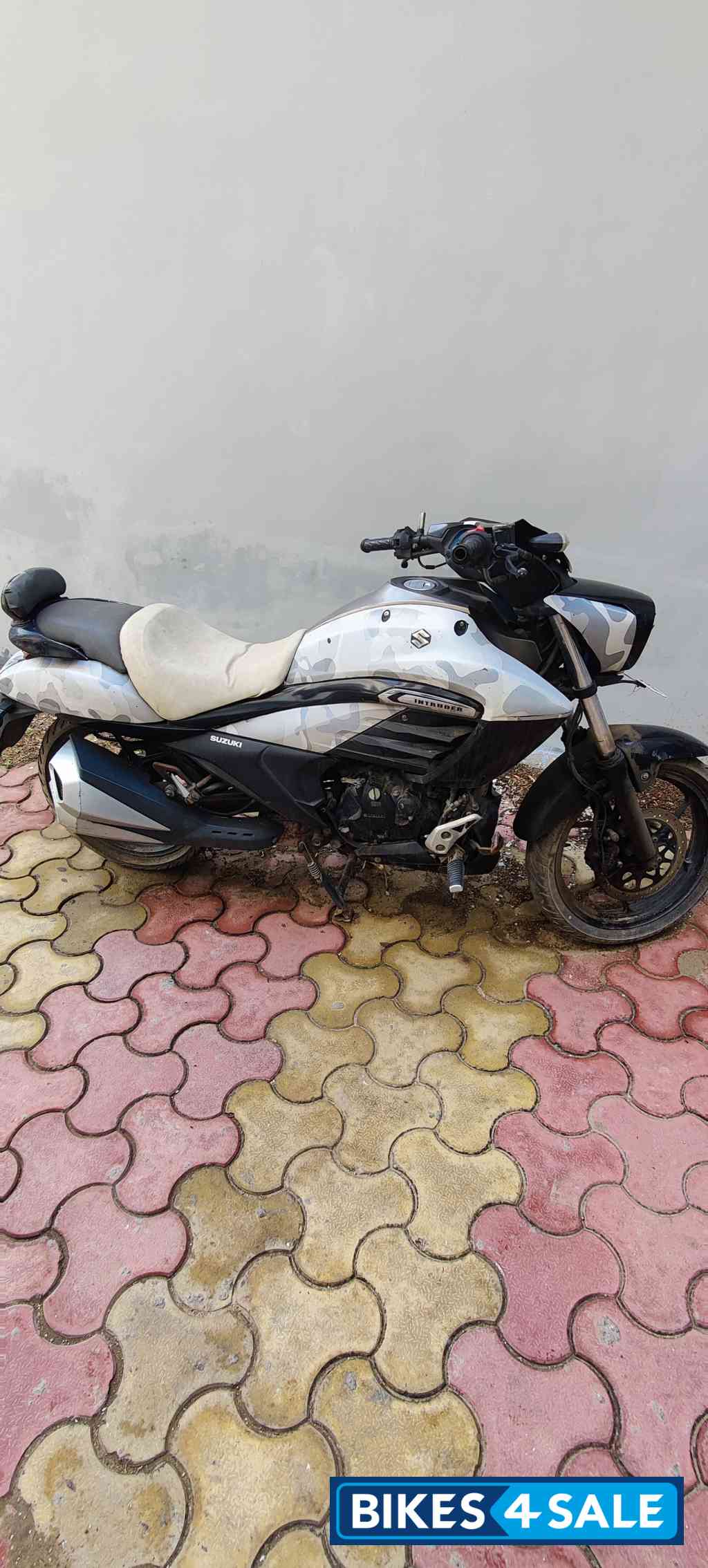 Suzuki Intruder 150