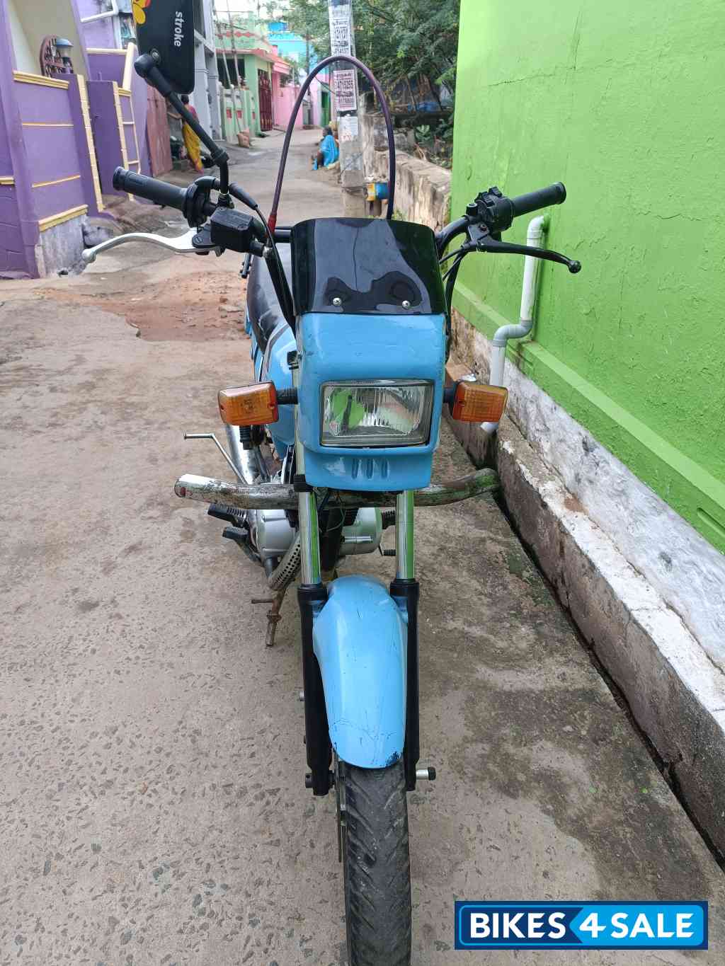 Blue Suzuki MAX 100R