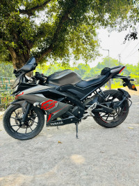 Yamaha YZF R15 V3