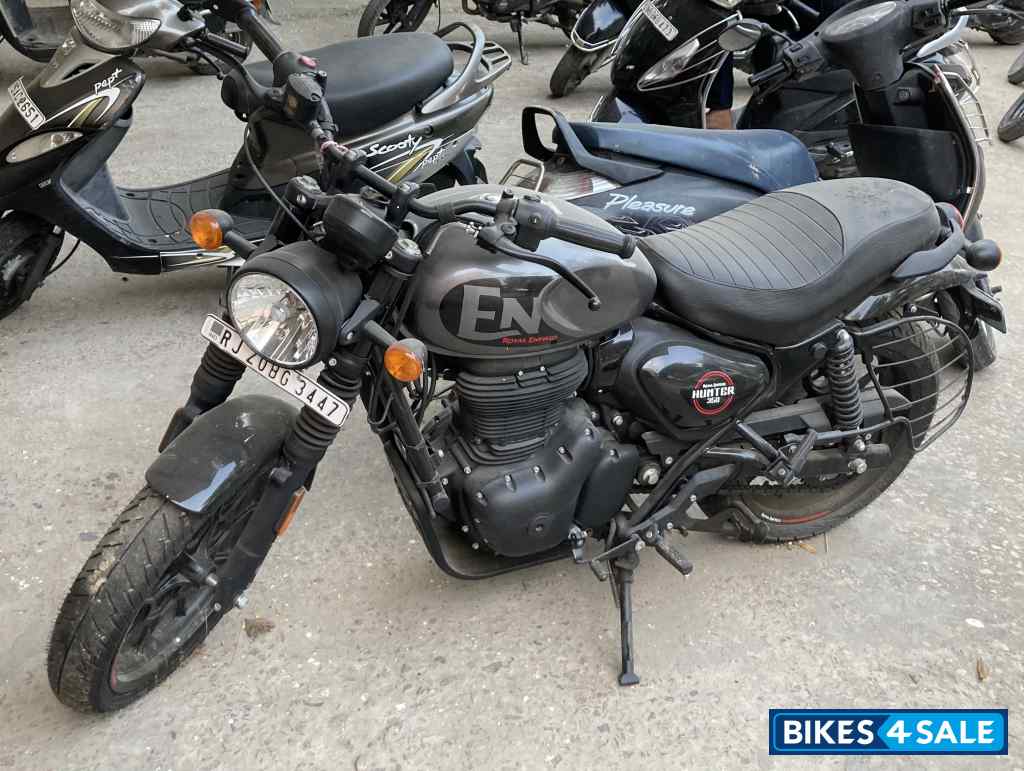 Royal Enfield Hunter 350 Metro