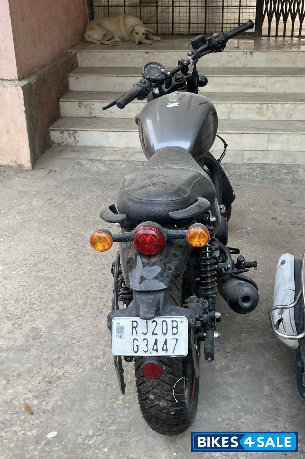 Royal Enfield Hunter 350 Metro
