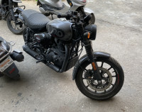 Royal Enfield Hunter 350 Metro