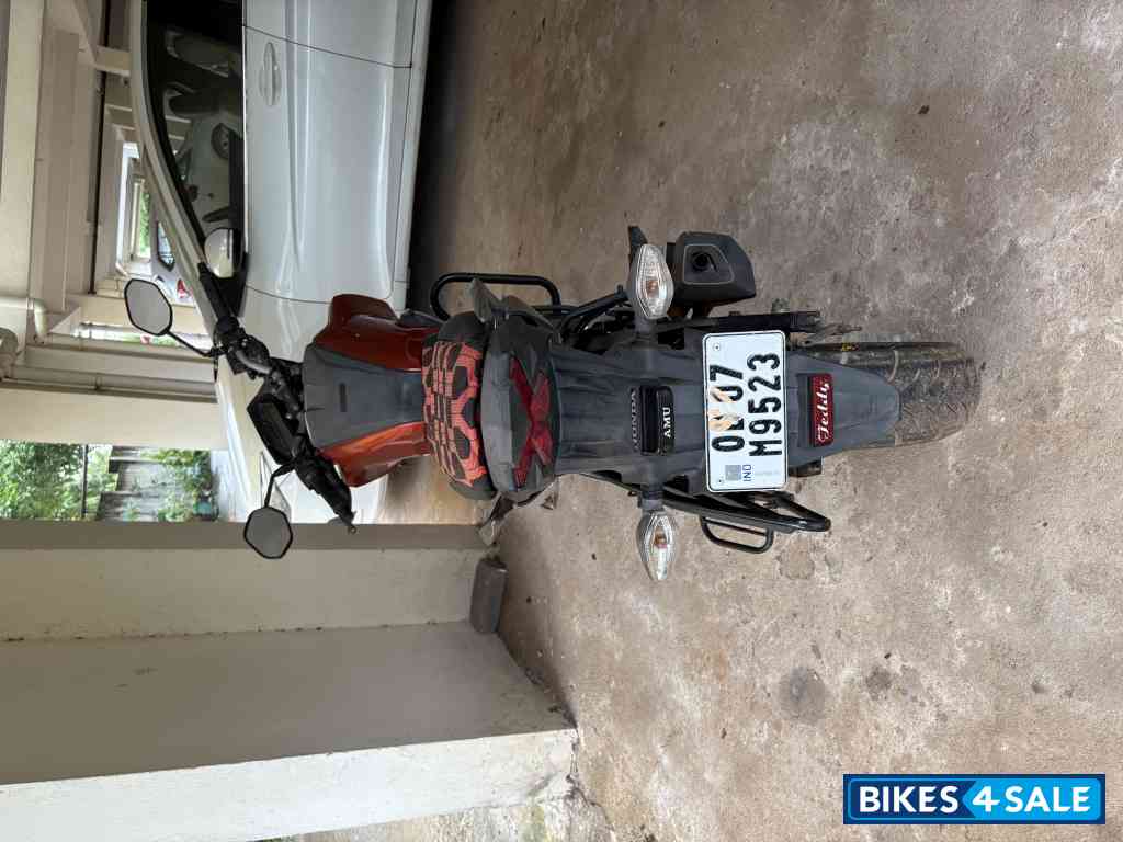 Honda CB Hornet 160R