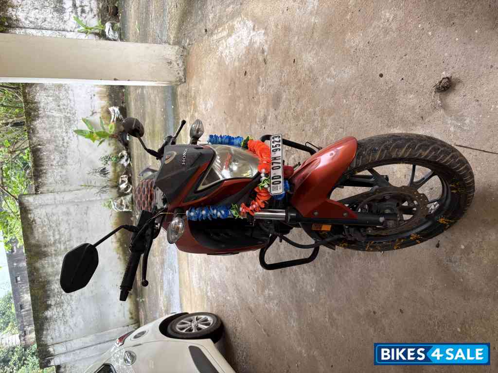 Honda CB Hornet 160R