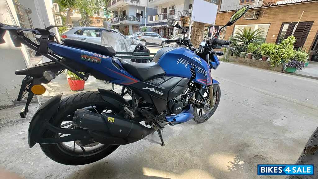 TVS Apache RTR 200 4V
