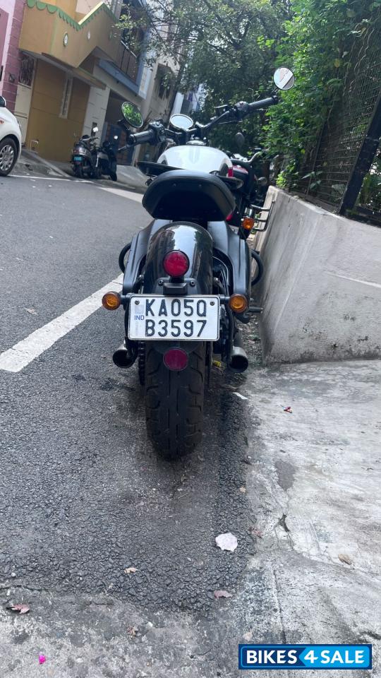 Jawa 42 Bobber Red Sheen