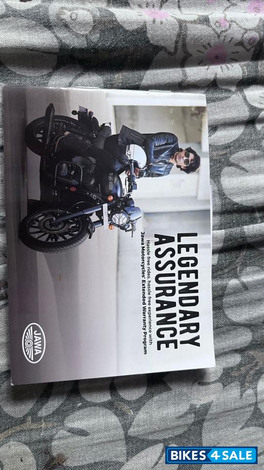 Jawa 42 Bobber Red Sheen