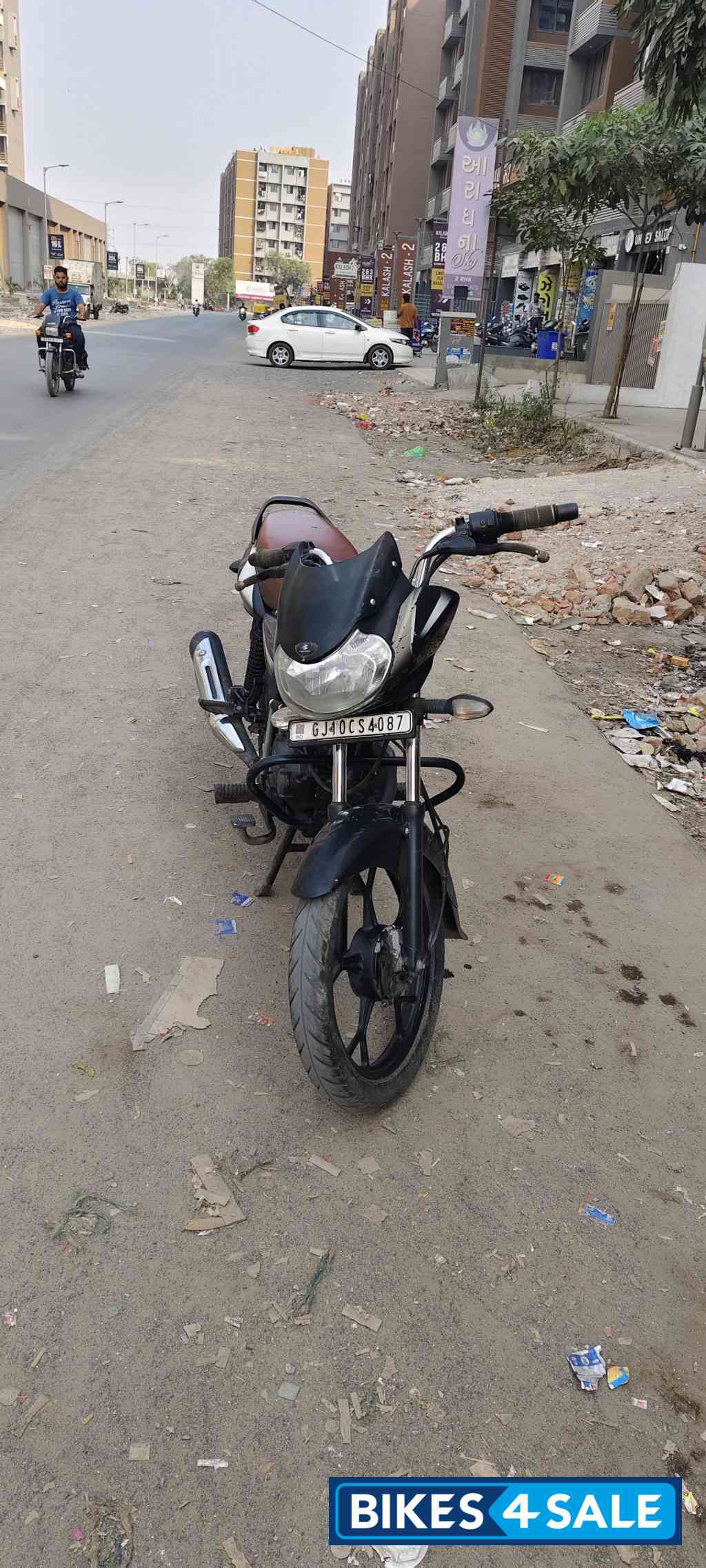 Black & Golden Bajaj Discover 110