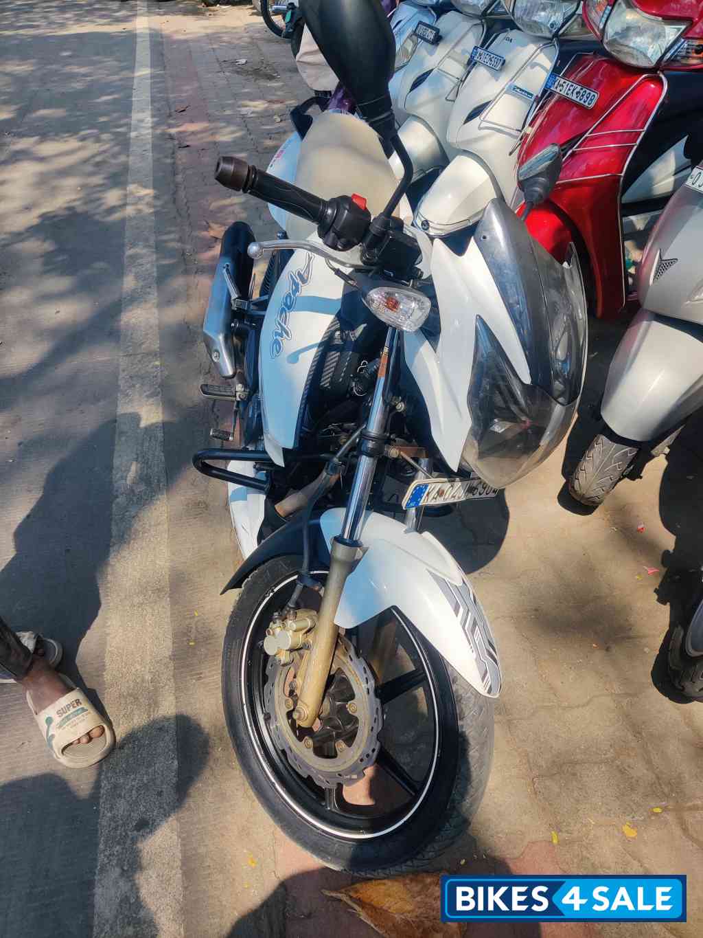 TVS Apache RTR 180