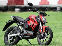 Revolt RV 400  Model