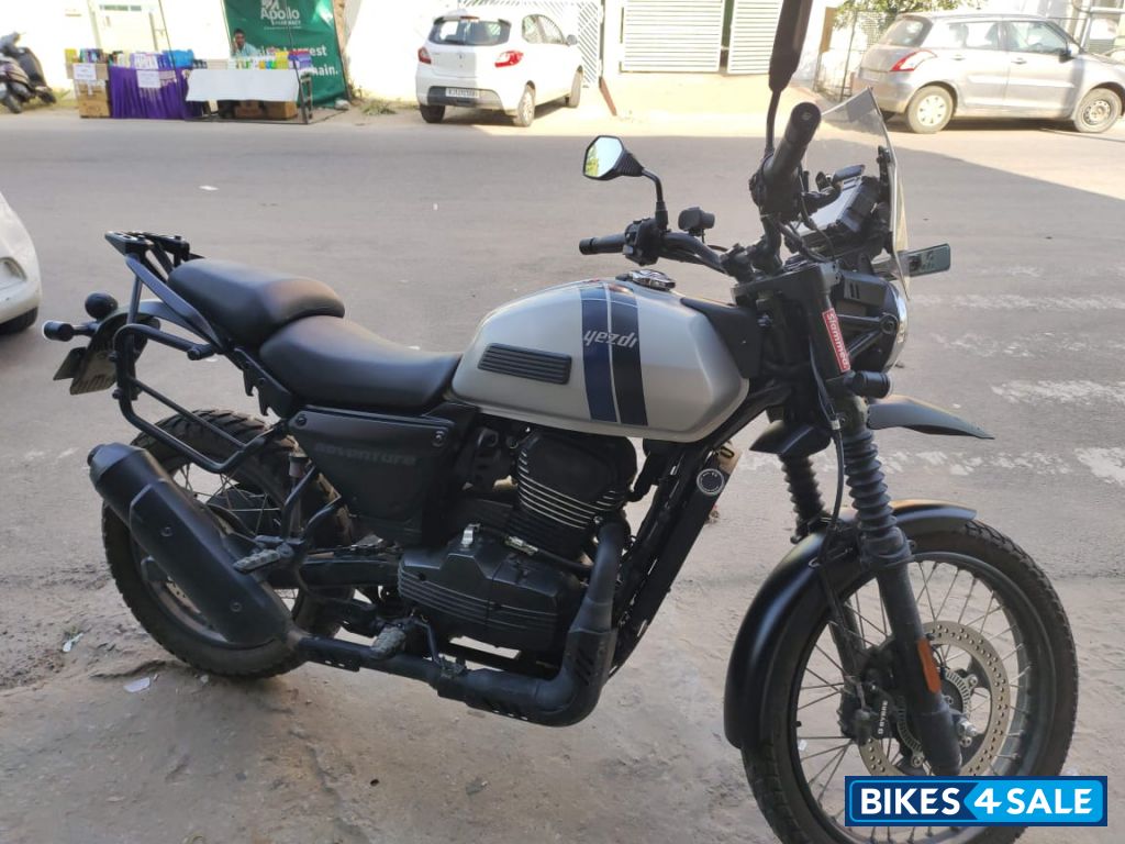 Yezdi Adventure Matte