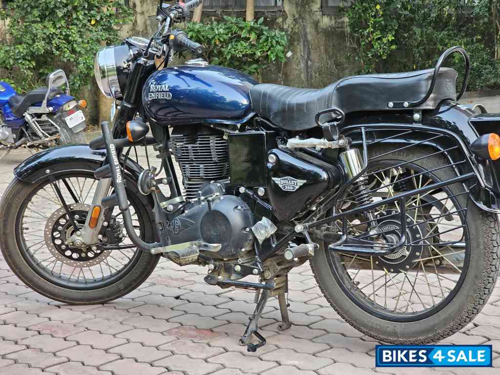 Royal Blue Royal Enfield Bullet 350 ES BS6