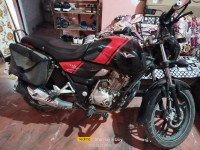 Bajaj V15