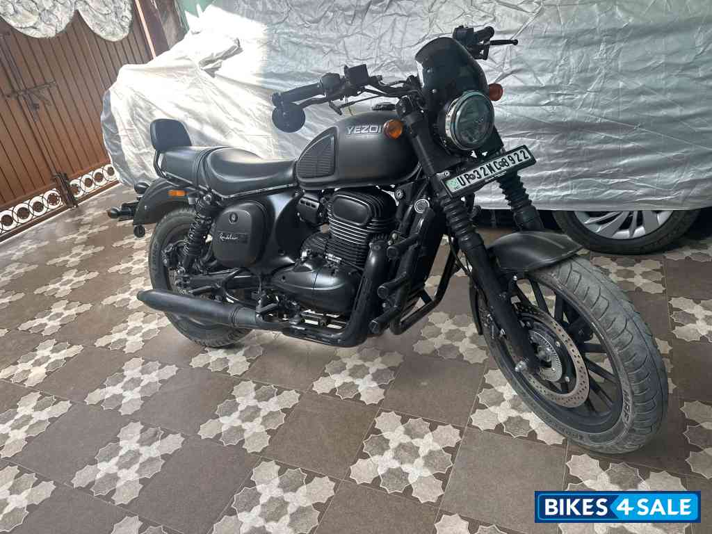 Smoke Grey Yezdi Roadster Dark Smoke Grey Yezdi Roadster Dark