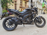 Black Bajaj Dominar 250