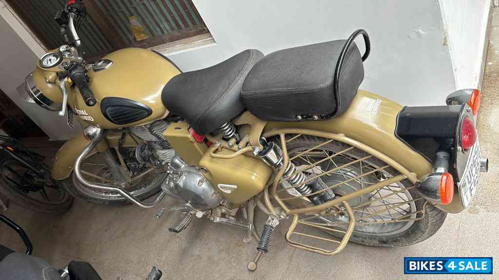 Royal Enfield Classic Desert Storm