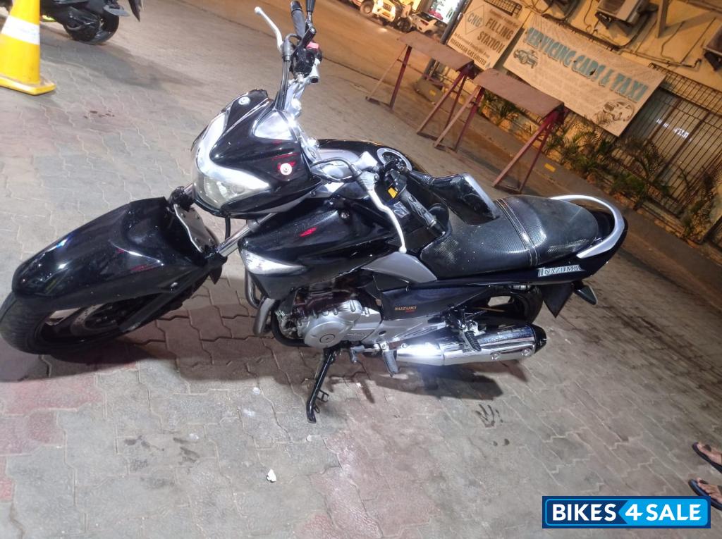 Black Suzuki Inazuma GW250