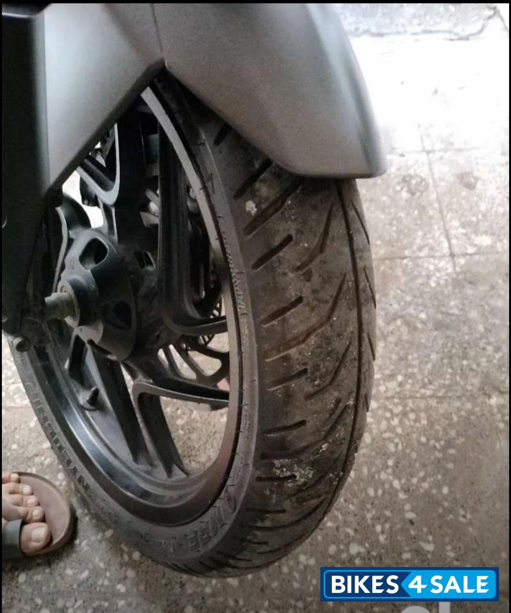 Matt Black Bajaj Dominar 250