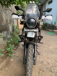 White Royal Enfield Himalayan