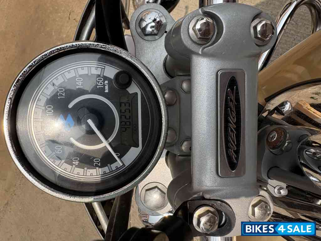 Bajaj Avenger Cruise 220