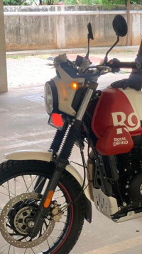 White Flame Royal Enfield Scram 411